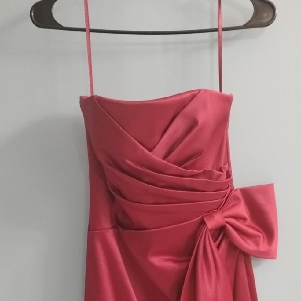 🌹White House Black Market Strapless Satin Dress in Deep Rose Color Size 0 - Picture 3 of 6